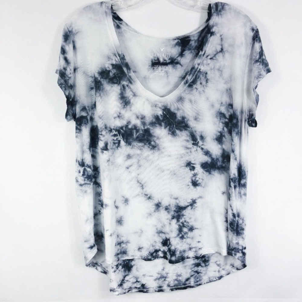 American Eagle "Favorite T"